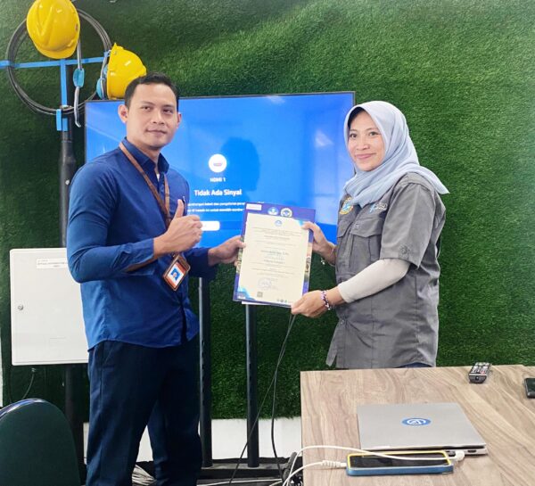 Guru IPAS SMKN 10 Semarang Raih Juara I Diklat Upskilling dan Reskilling
