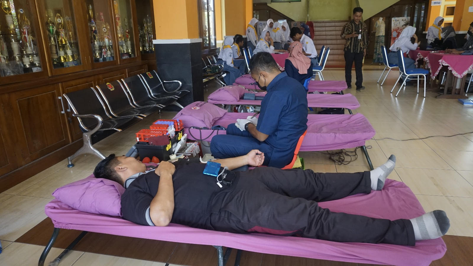 Donor Darah SMAN 12 Semarang: Wujud Peduli dan Kebersamaan untuk Sesama
