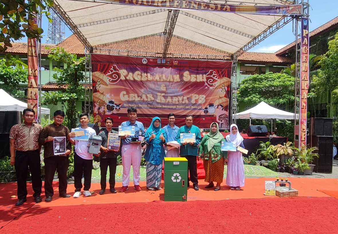 Peringati HUT ke-37, SMAN 14 Semarang Mengadakan Pagelaran Seni & Gelar Karya P5