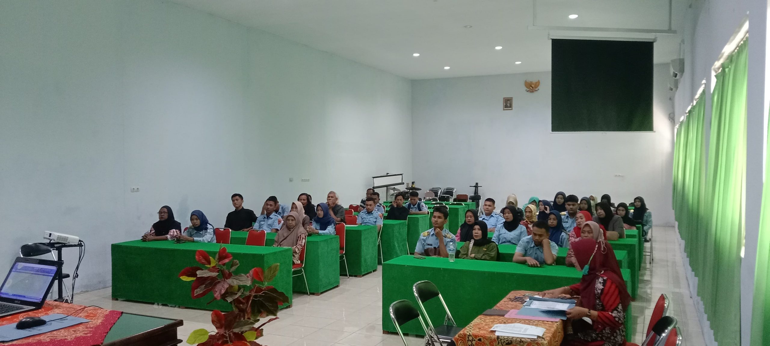 Penyerahan Bantuan Beasiswa Protelindo Untuk Siswa SMKN 10 Semarang