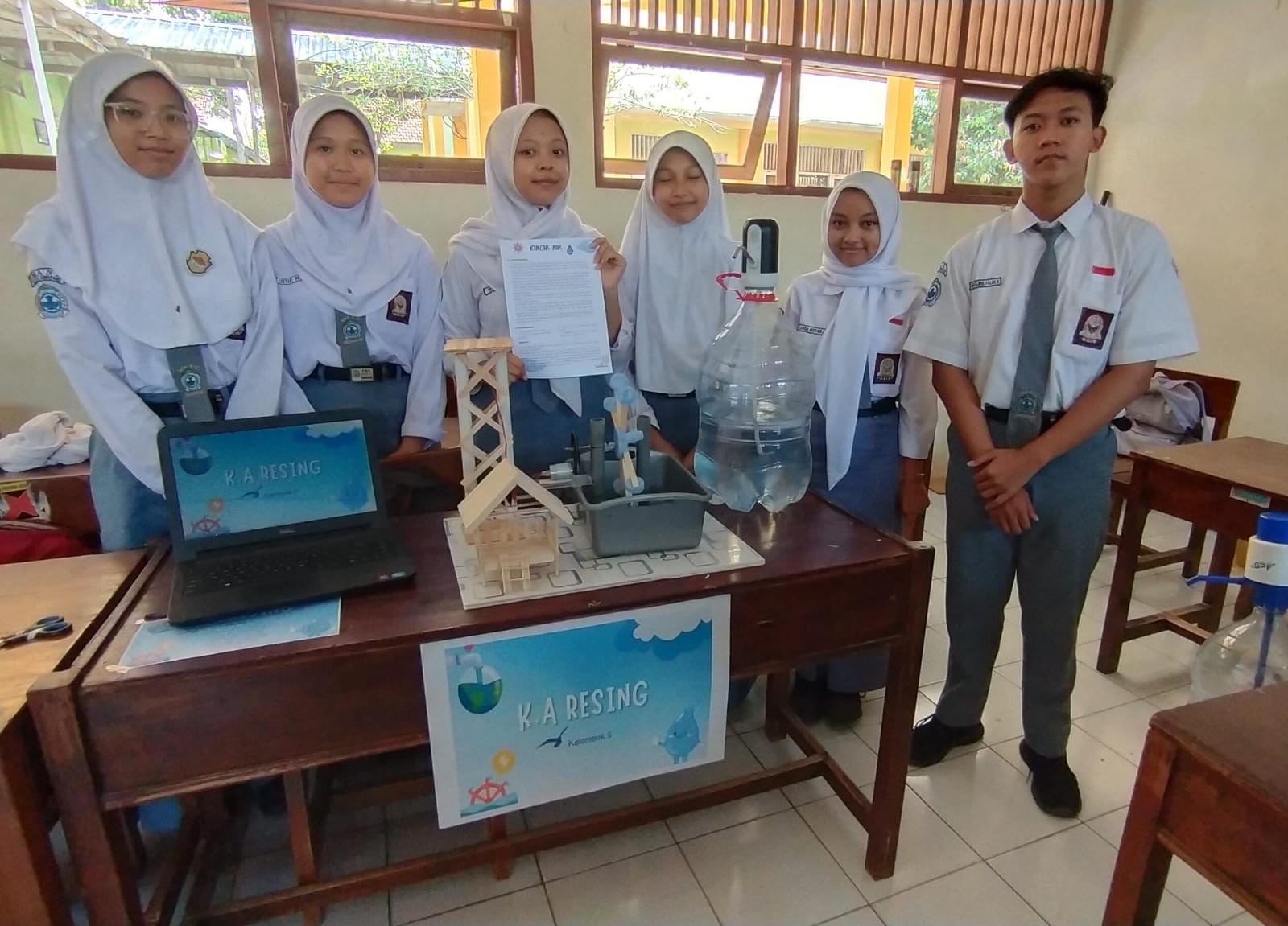SMANDALAS Fisika Expo 2023: Tingkatkan Keterampilan Berpikir Kritis & Berkomunikasi Melalui Pembelajaran STEM-PJBL