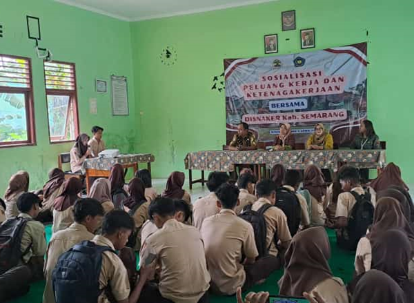 Sosialisasi Peluang Kerja & Ketenagakerjaan Bersama Disnaker Kab. Semarang
