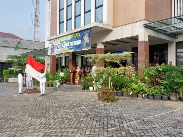 Upacara Peringatan Hardiknas SMAHA Berlangsung Khidmat