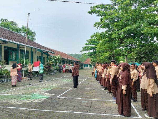 Upacara Hardiknas Tahun 2024 di SLBN Ungaran