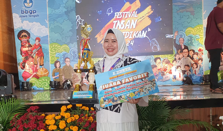 Guru SMK Negeri 6 Semarang Raih Juara Favorit pada Ajang Festival Insan Pendidikan Tahun 2024