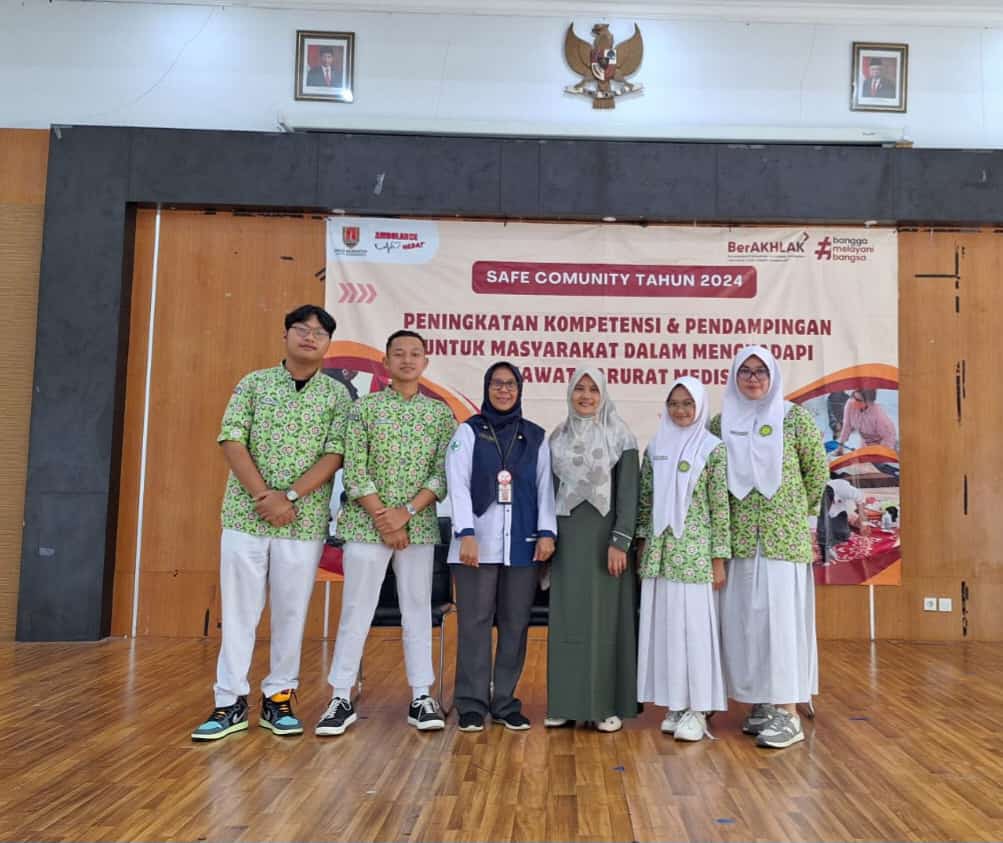 PMR SMAHA mengikuti Pelatihan Bantuan Hidup Dasar (BHD) PMR SMAHA mengikuti Pelatihan Bantuan Hidup Dasar (BHD)