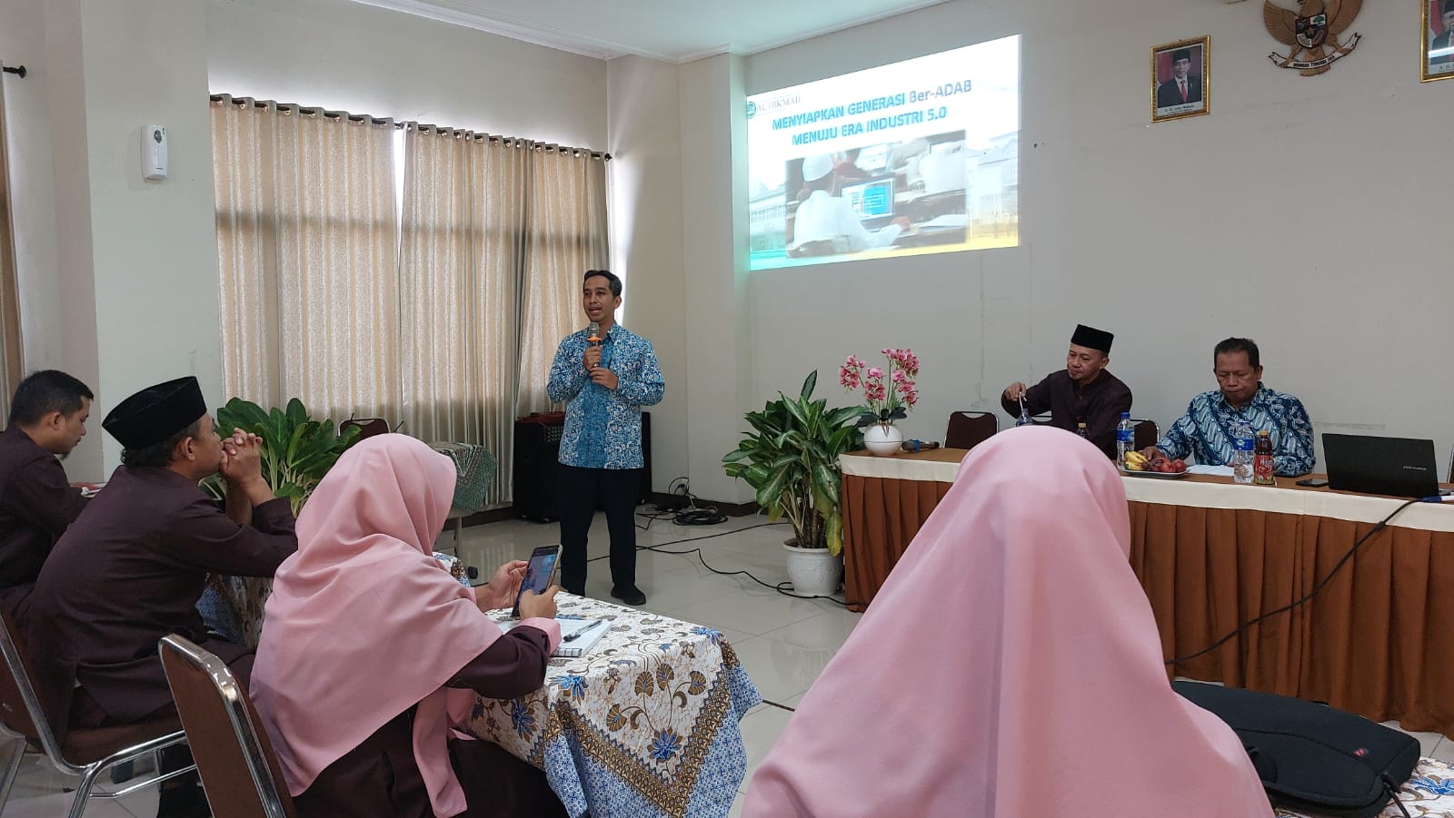 SMAHA Kuatkan Implementasi Sistem Aplikasi “Sekolahku”