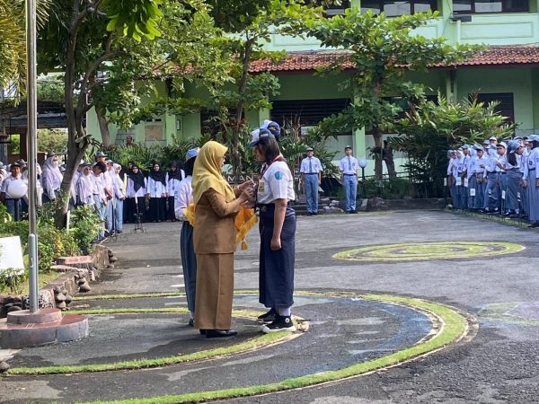 Wujudkan MPLS Aman bagi Semua, SMAN 14 Semarang Sosialisasikan Program Sekolah Damai
