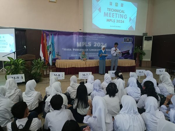 Persiapan MPLS di SMAN 5 Semarang