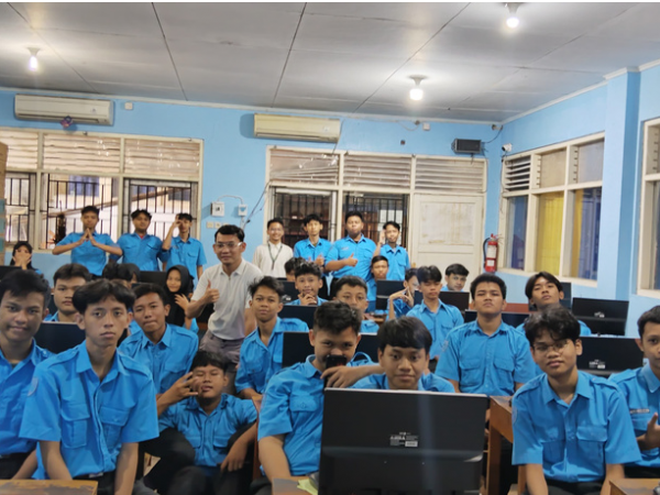 Kegiatan Coding Day SMK Teuku Umar Semarang Sukses Besar