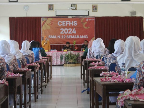 Generasi Muda SMAN 12 Semarang Kenal Lebih Dekat dengan Dunia Bea Cukai