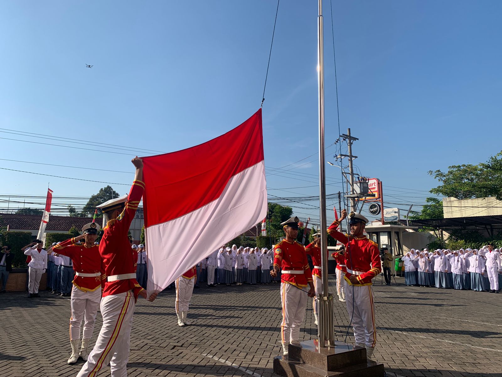 Upacara Peringatan HUT RI ke-79 Pemuh Hikmat dan Memikat Upacara Peringatan HUT RI ke-79 Pemuh Hikmat dan Memikat