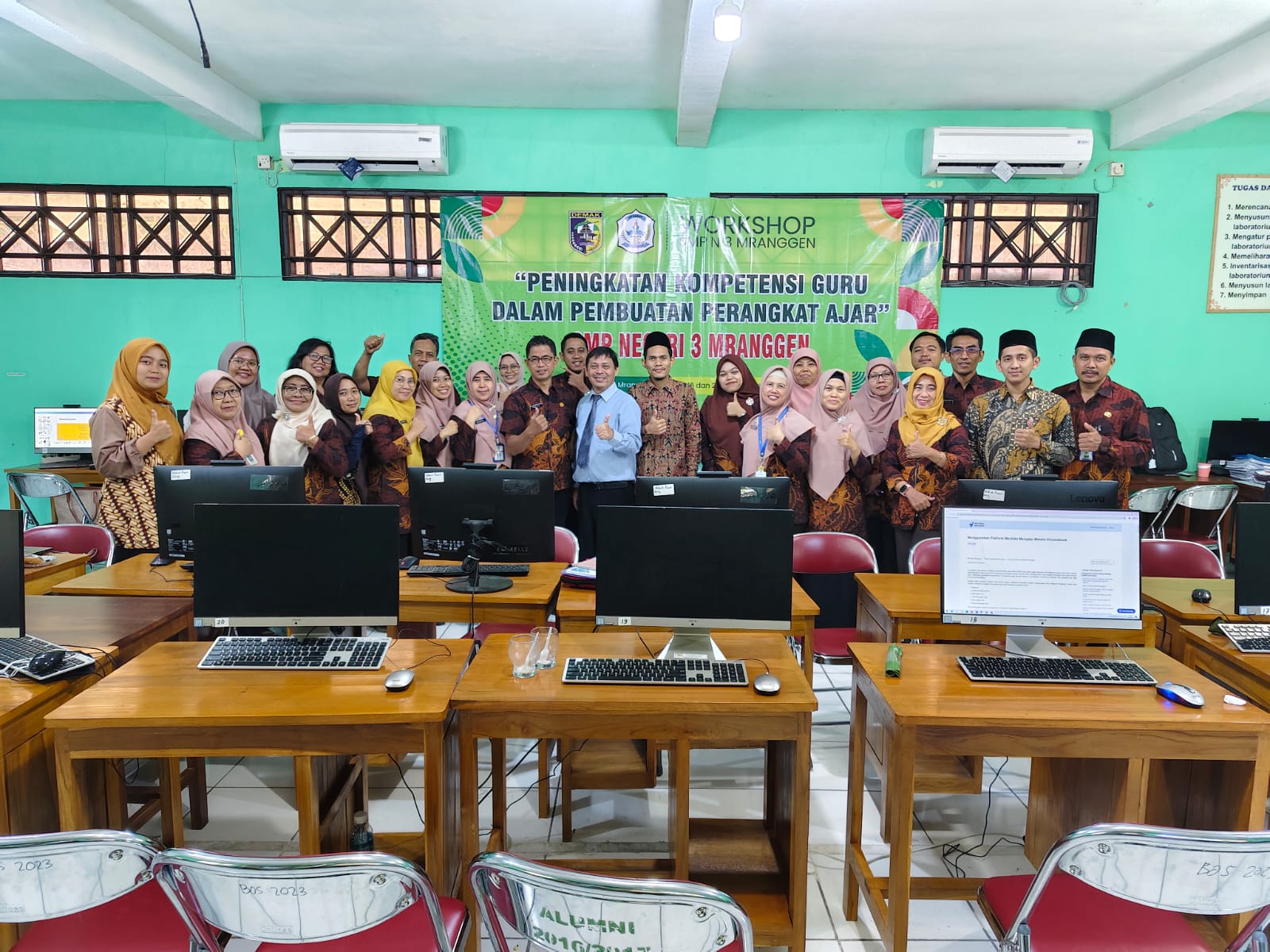 SMP Negeri 3 Mranggen Tingkatkan Mutu Pendidikan Melalui Workshop Peningkatan Kompetensi Guru Bersama SMKN 10 Semarang