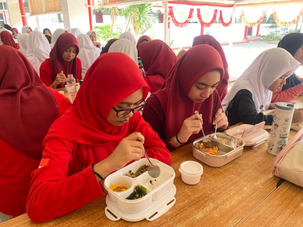 Senam Nasima Warnai Kegiatan Aksi Bergizi & Cegah Anemia  di Kalangan Remaja