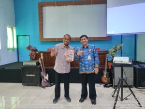 Sukses Literasi, SMKN 10 Semarang Serahkan Buku ke Balai Bahasa Jawa Tengah
