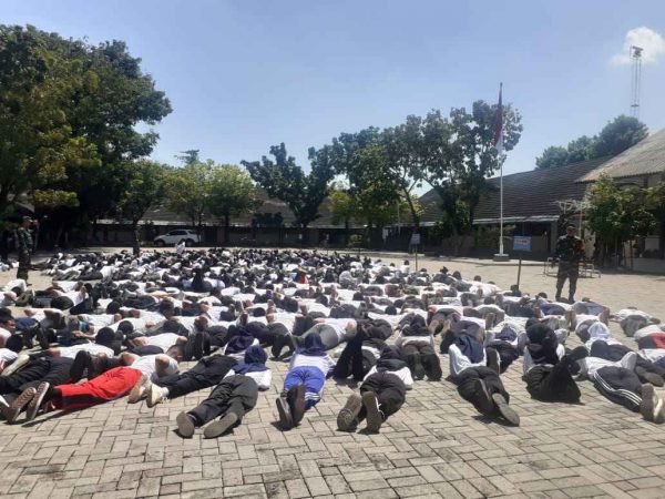 SMKN 10 Semarang Gelar Kegiatan Ketahanan Sekolah untuk Tingkatkan Kedisiplinan Siswa