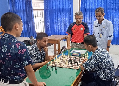 Membangun Karakter dan Prestasi Murid melalui Ekstrakurikuler Catur