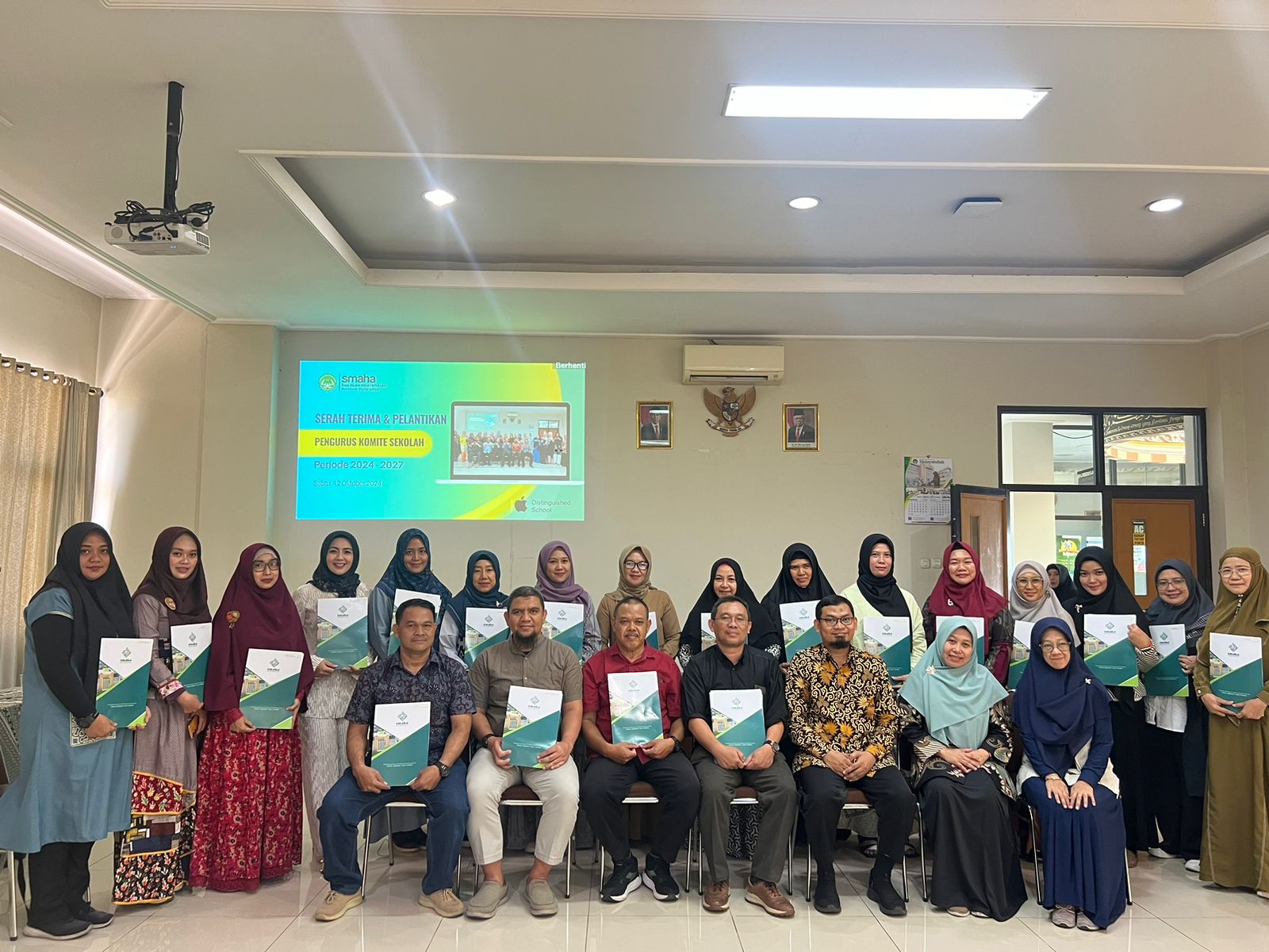 Kepala SMAHA Lantik Pengurus Komite Sekolah Periode 2024-2027