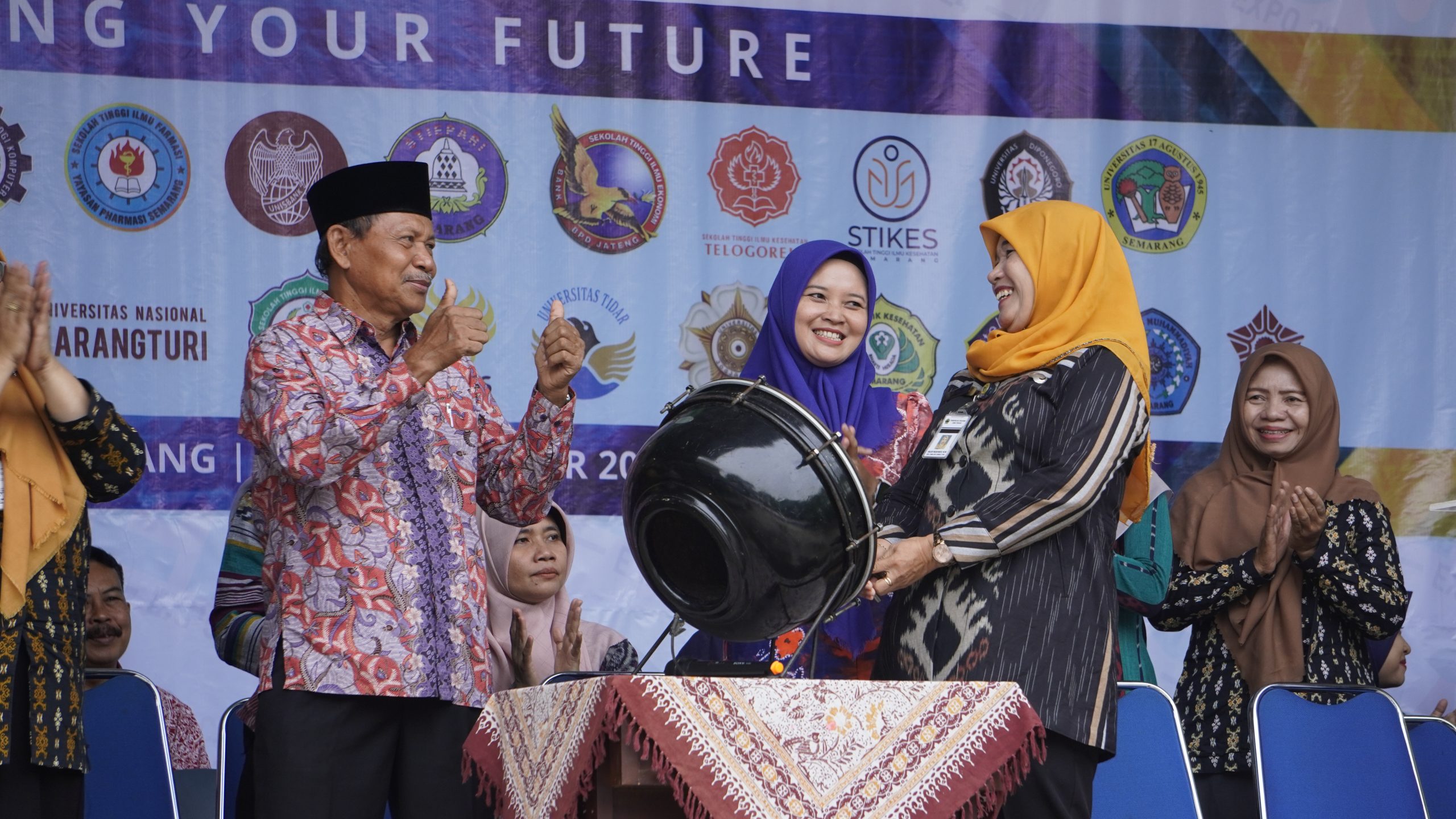 SMAN 7 Semarang Sukses Gelar Career Day & Edu Expo 2024