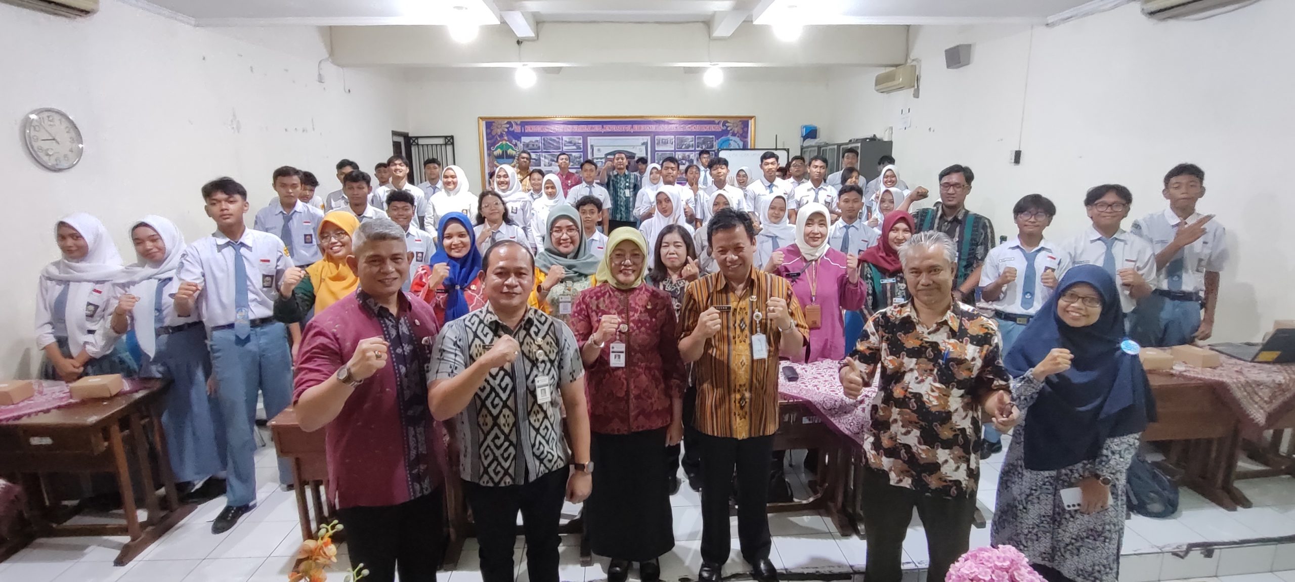 SMAN 7 Semarang & Disperindag Adakan Kegiatan Digitalpreneur