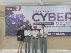 Siswa SMKN 10 Semarang Menjadi Peserta Terbaik dalam Pelatihan Cyber Security PT. Telkom Siswa SMKN 10 Semarang Menjadi Peserta Terbaik dalam Pelatihan Cyber Security PT. Telkom