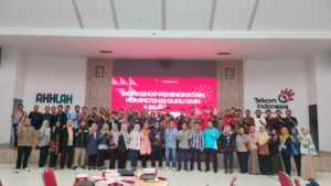 Guru SMKN 10 Semarang Ikuti Workshop Peningkatan Kompetensi Guru SMK Teknik Informatika Komputer (TIK) Guru SMKN 10 Semarang Ikuti Workshop Peningkatan Kompetensi Guru SMK Teknik Informatika Komputer (TIK)