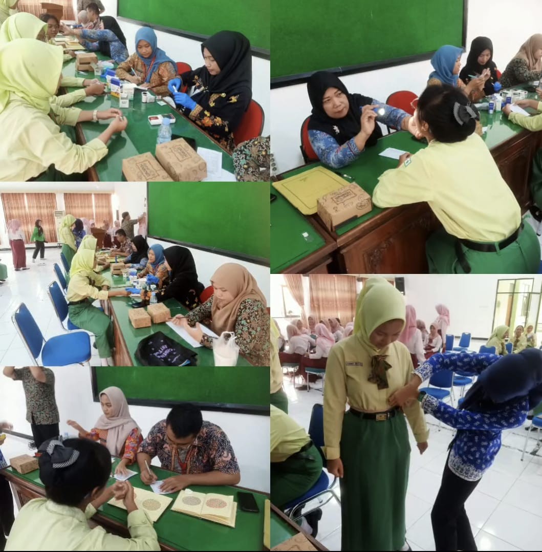 Pemeriksaan Kesehatan bagi Peserta Didik di SMK Negeri 2 Semarang oleh Puskesmas Halmahera Pemeriksaan Kesehatan bagi Peserta Didik di SMK Negeri 2 Semarang oleh Puskesmas Halmahera