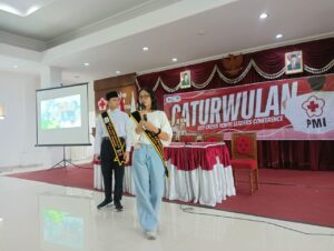 SMKN 10 Semarang Tingkatkan Kepemimpinan dan Kepedulian Lewat Kegiatan Caturwulan 3 PMR