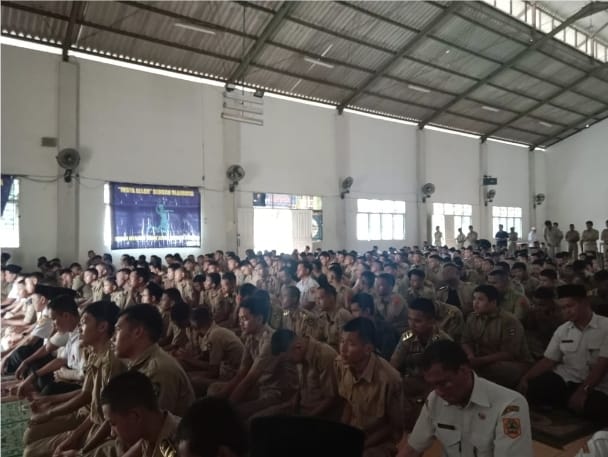 SMK Negeri 10 Semarang Menuju Sekolah yang Religius